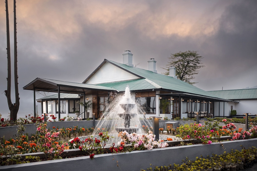 Ama Stays & Trails Puttabong Cottage, Darjeeling 2/50