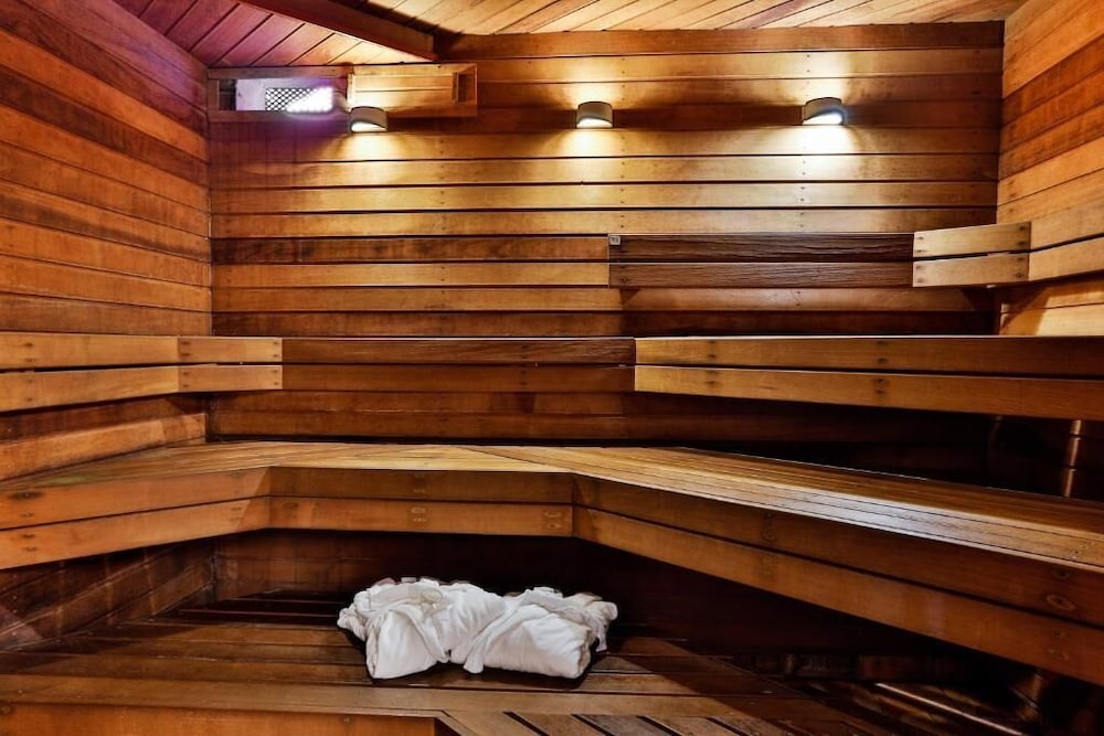 swimming pool spa