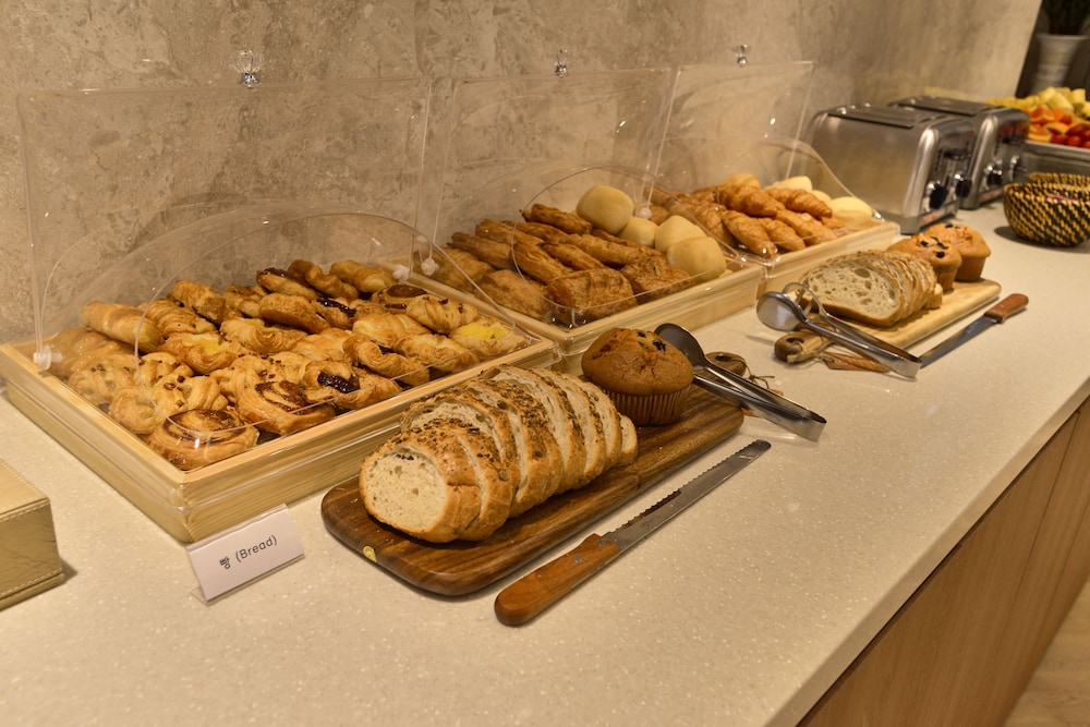 H Avenue Hotel Gwangali Beach 16/50