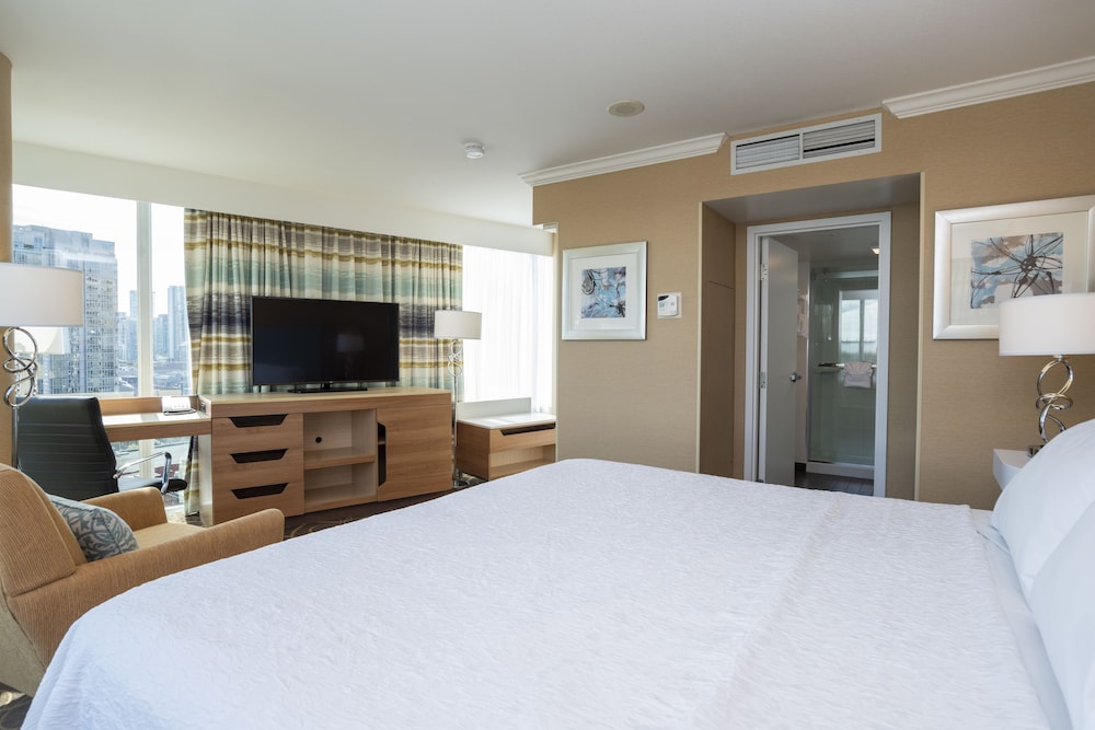 Hampton Inn & Suites by Hilton Vancouver-Downtown 17/60