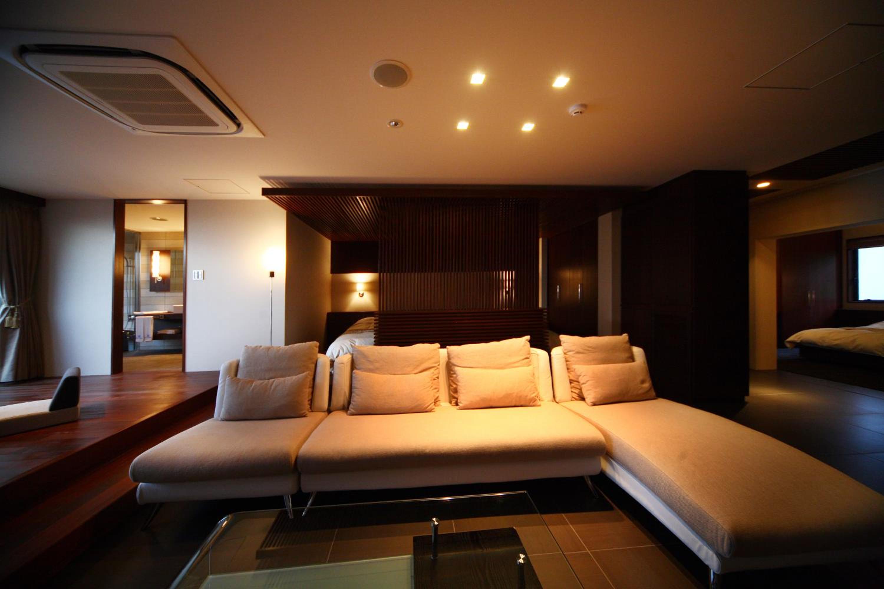 Hotel Ryugu 51/58
