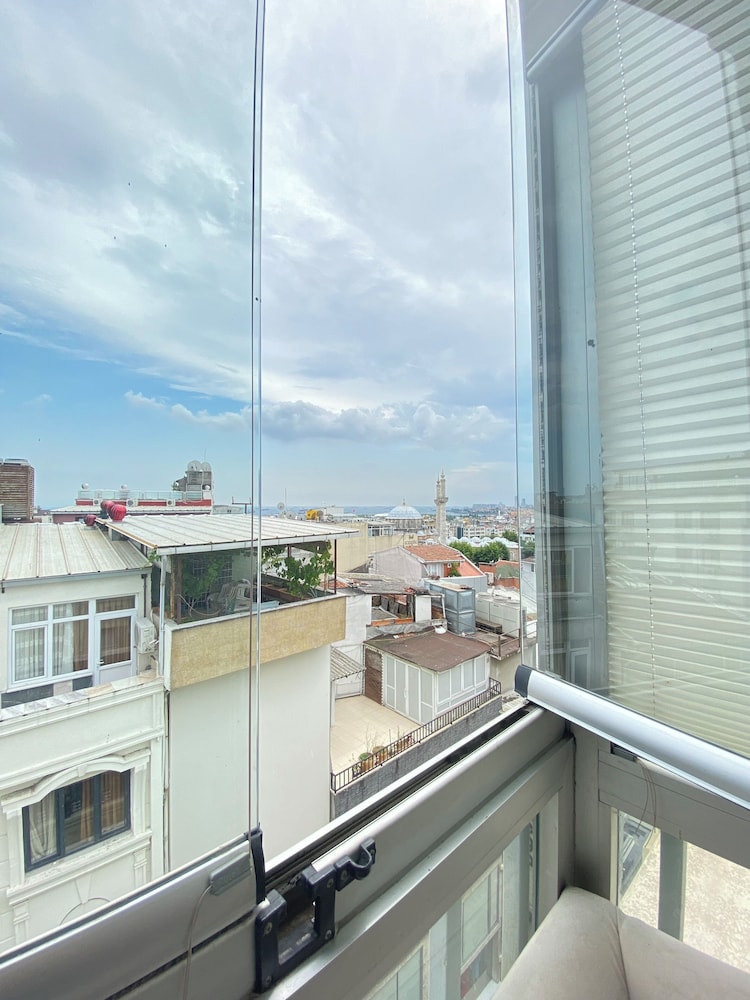 Polanin Hotel Istanbul 4/50