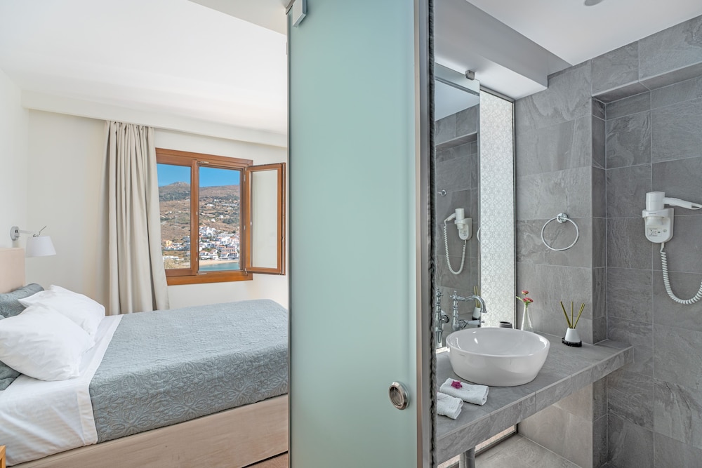 Hermes Suites 48/50