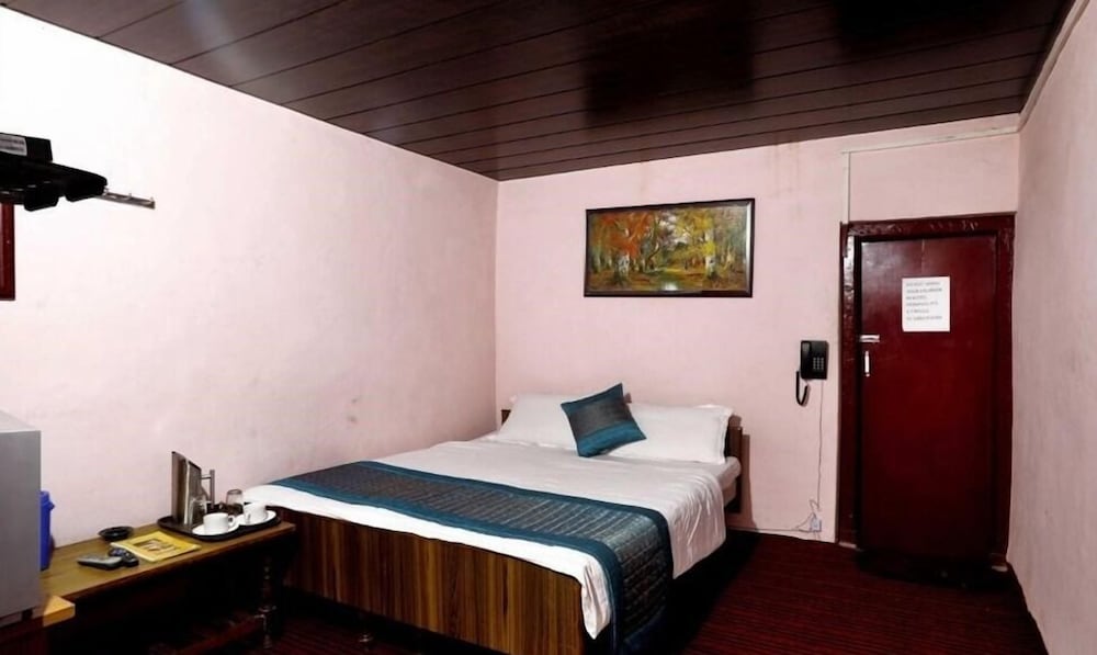 Hotel Kausani Retreat 17/48