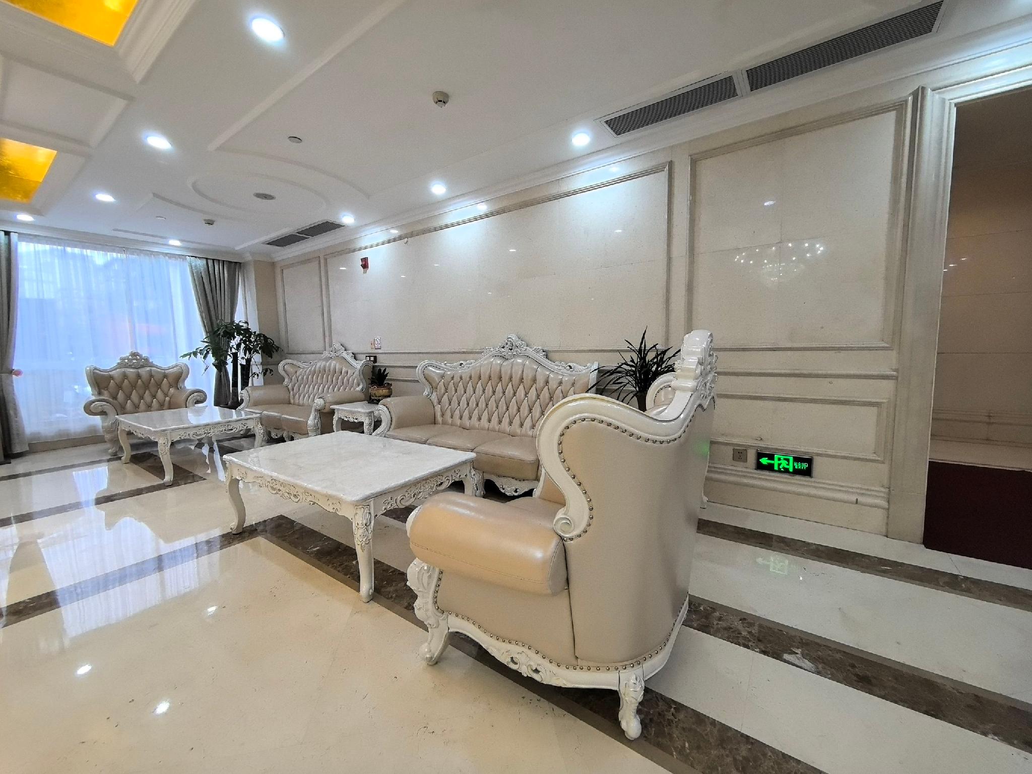 Vienna Hotel (Huidong Jilong) 27/33