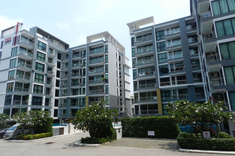 Apartments Alex Group Neocondo Pattaya 90/100