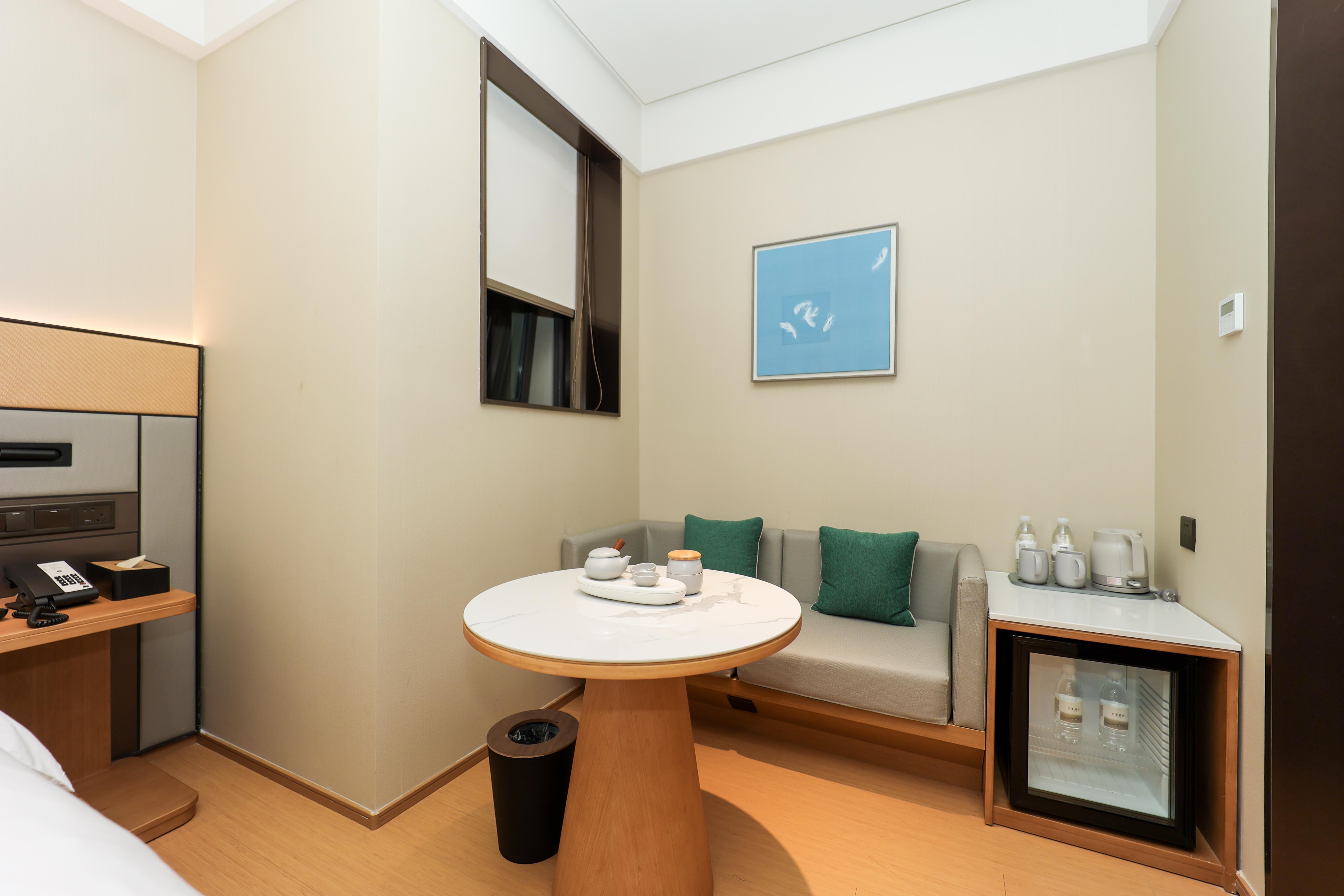 Ji Hotel (Zhongshan Park) 35/36