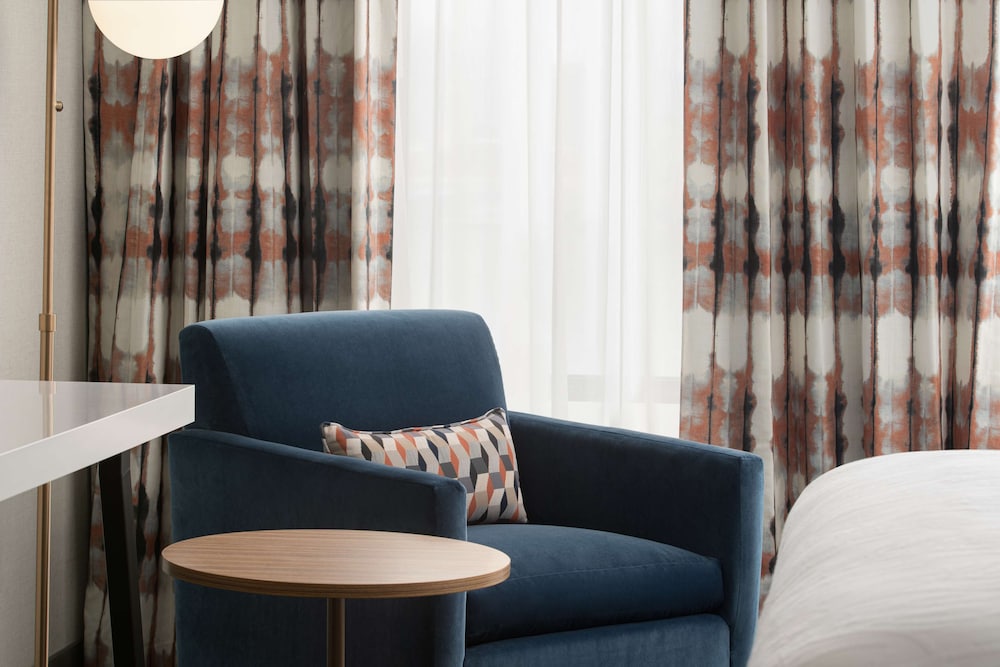 Hilton Garden Inn Camden Waterfront Philadelphia 33/53