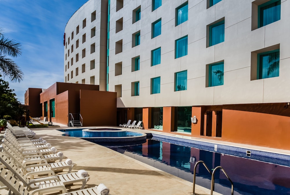 Fiesta Inn Culiacan 3/77