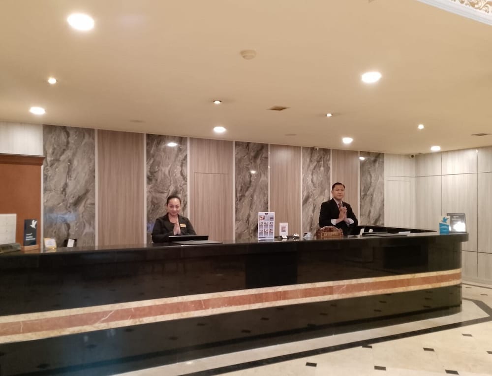 Hotel Olympic 4/36