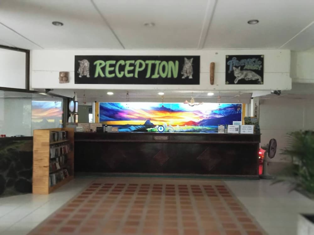 Lanta Island Resort 8/69