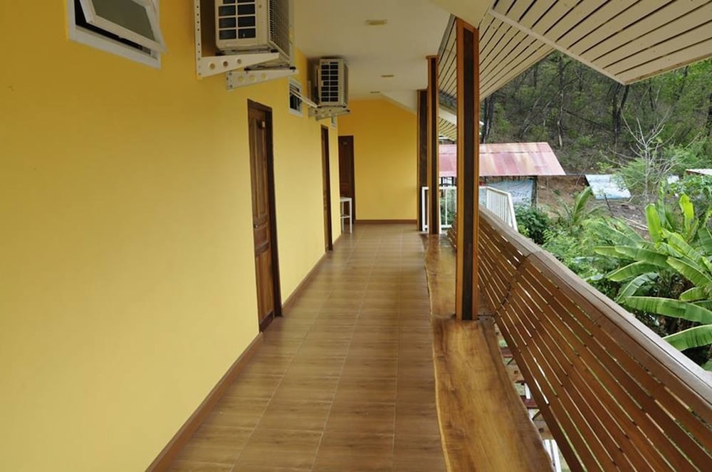 Mai Ngern Mai Thong Resort 33/37