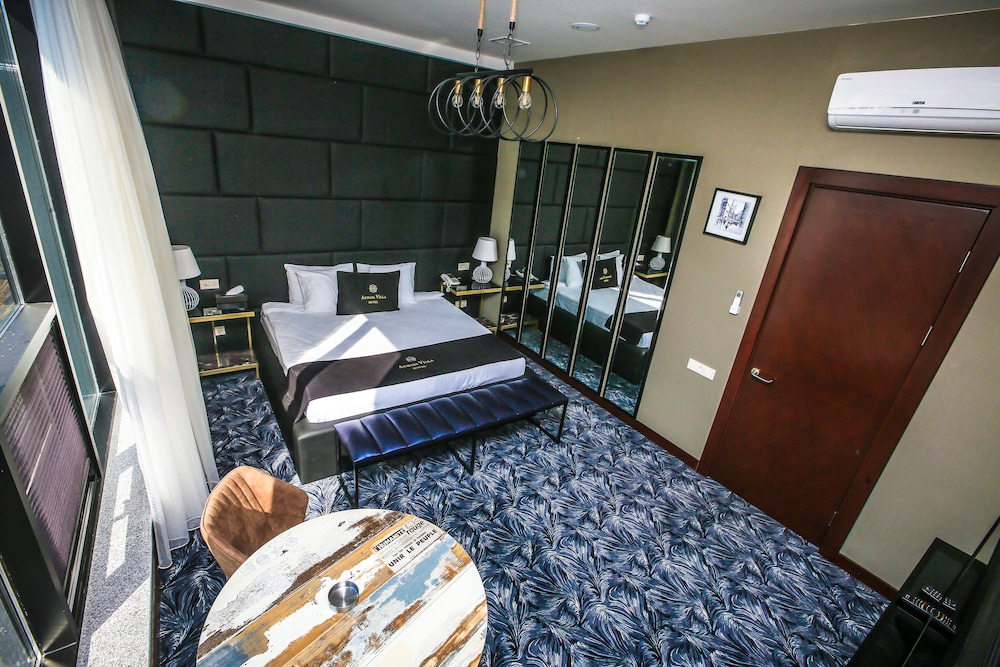 Armada Villa Hotel 12/31