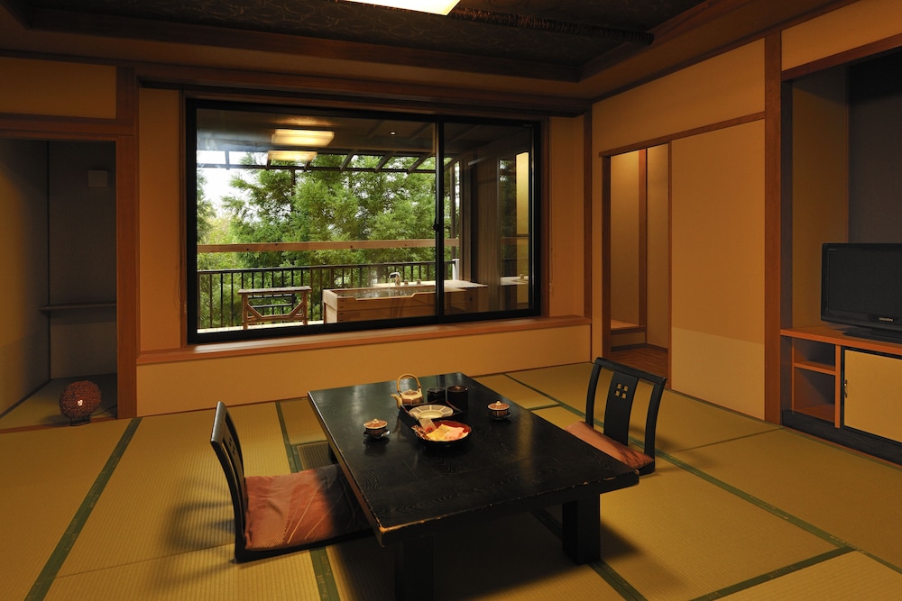 YUNOGO BISHUNKAKU 31/62
