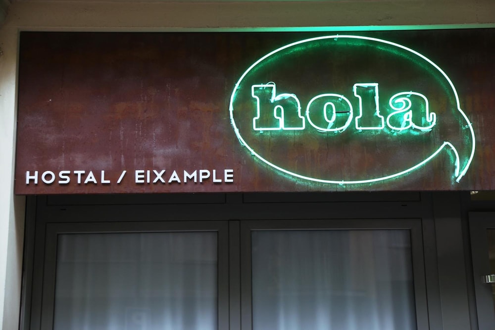 Hola Hostal Eixample 25/45