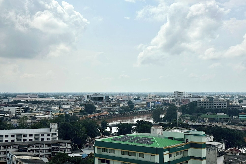 Pailyn Hotel Phitsanulok 74/76