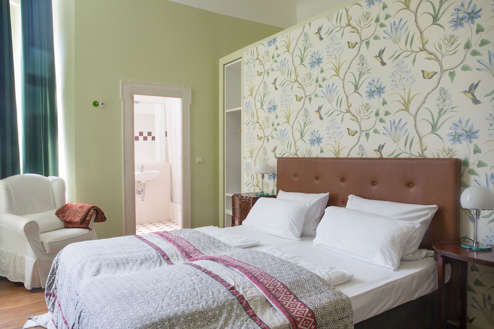 Hotel Art Nouveau 17/65