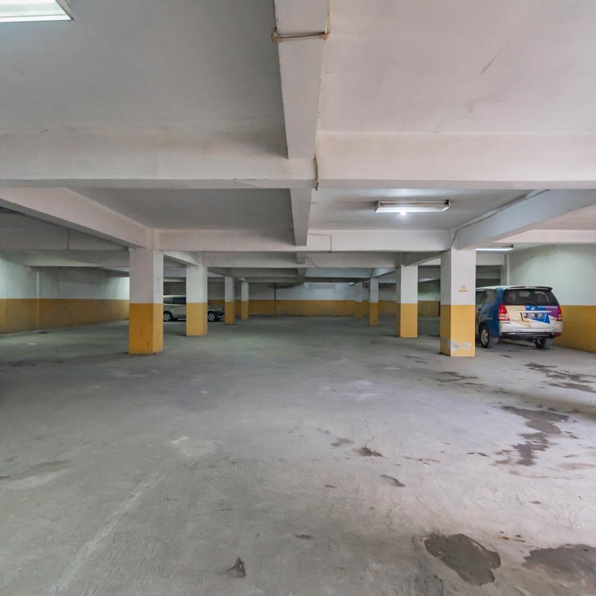 Urbanview Hotel Newton Riau Bandung 49/55