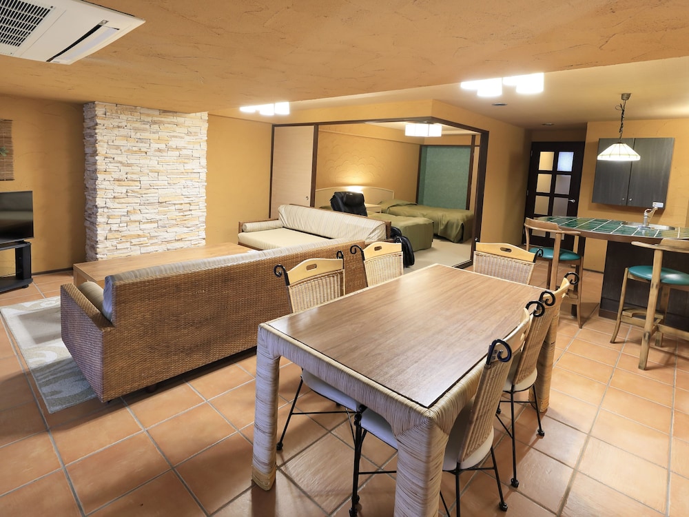 Katsuura Hilltop Hotel & Residence 41/50