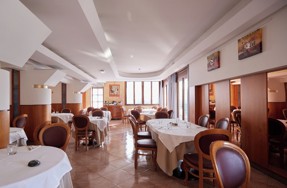 Albergo Ristorante Belvedere 18/22