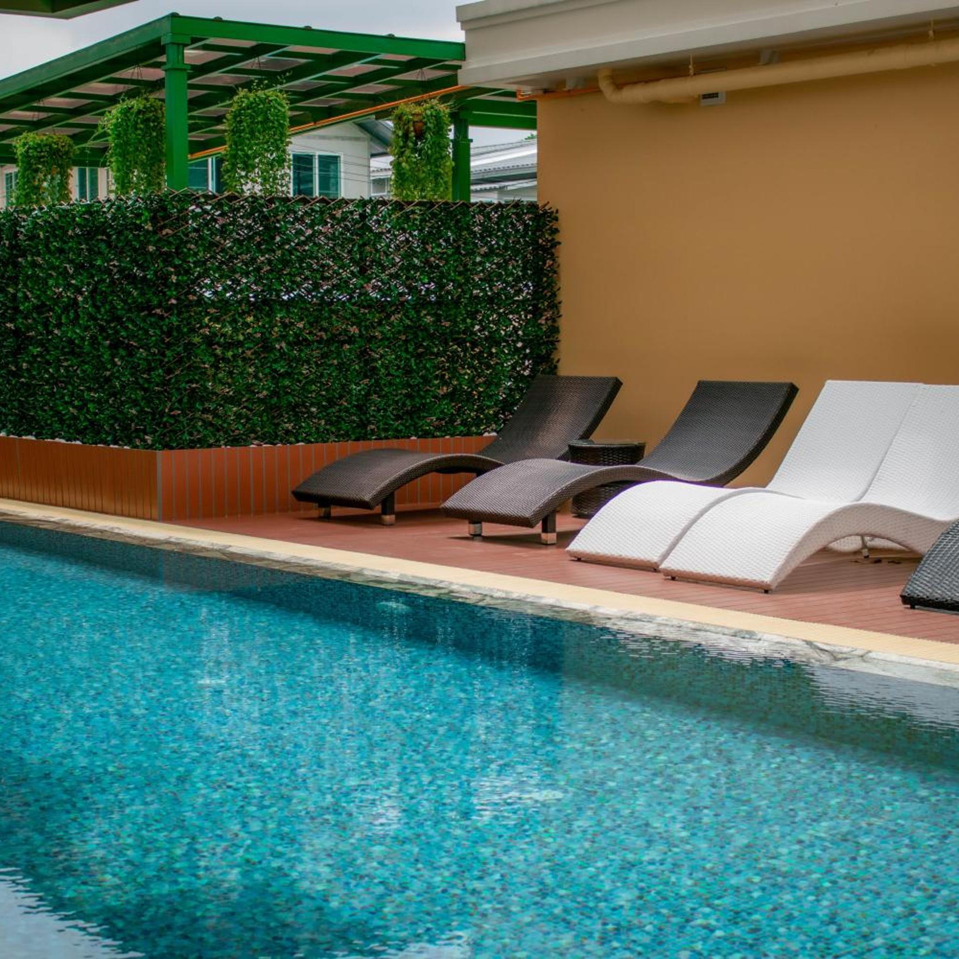 Siri Grand Bangkok Hotel 44/50