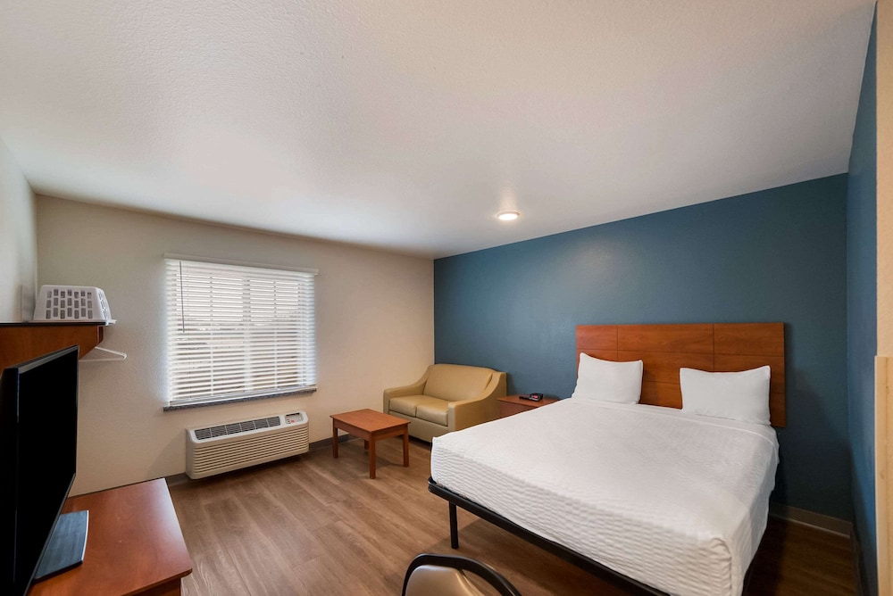 WoodSpring Suites Fort Worth Fossil Creek 17/58
