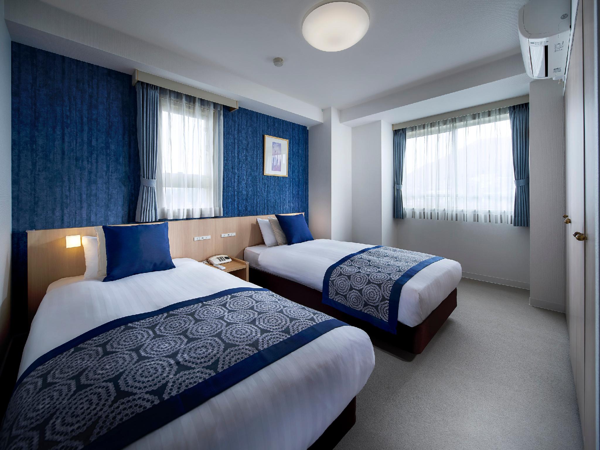 Marina, Blue, Suite, Ocean View, Bathtub