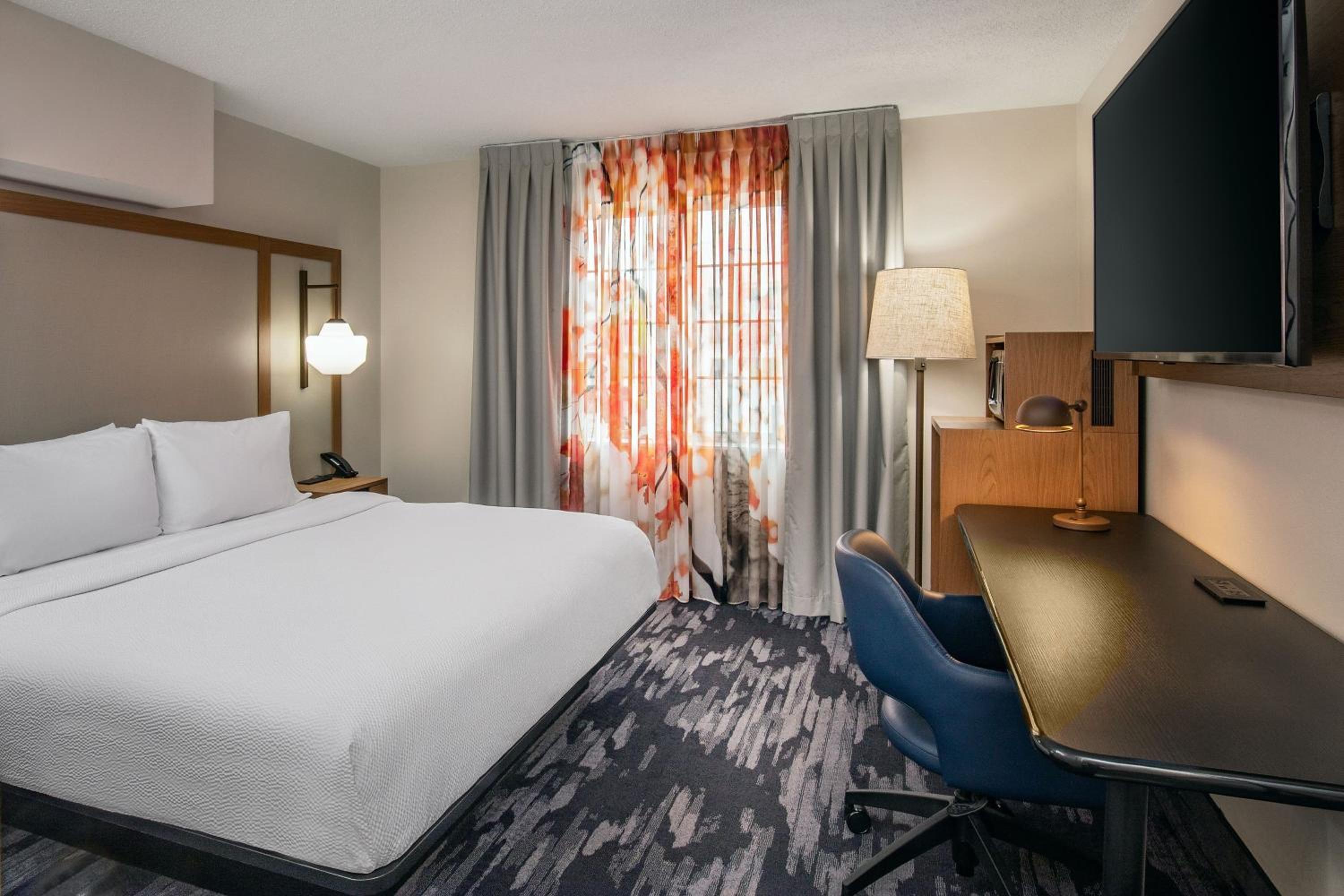 Redesigned, Guest Room, King Bed, Accessible