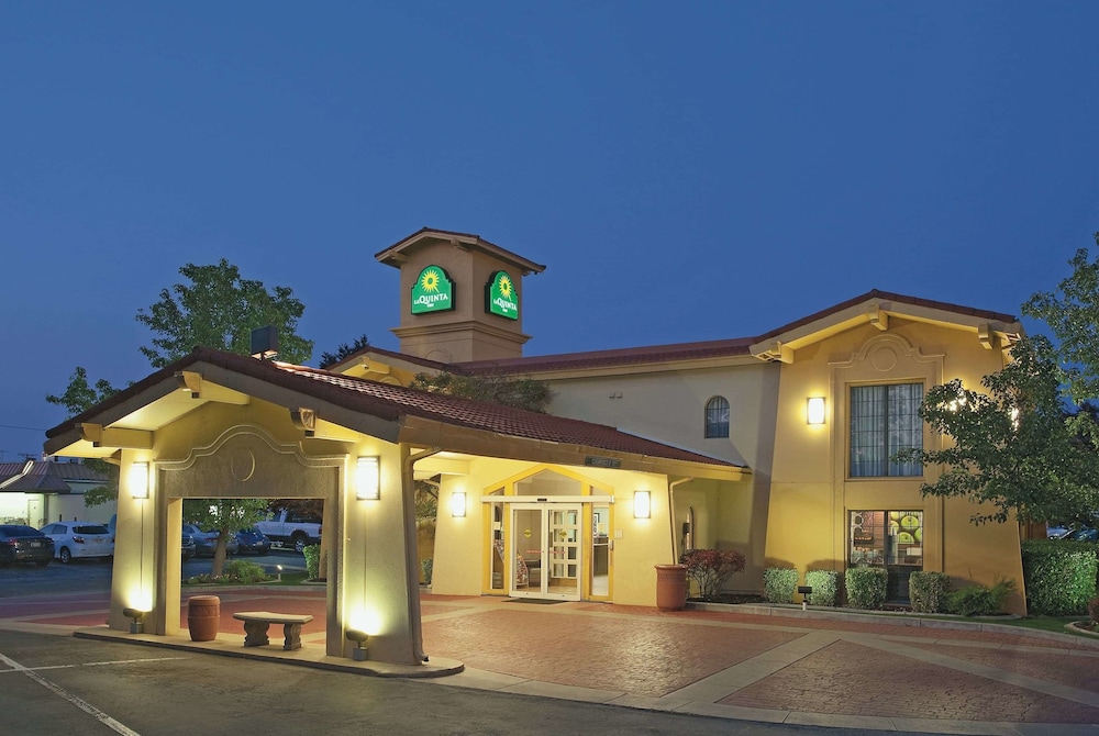 La Quinta Inn by Wyndham Salt Lake City Midvale 1/33