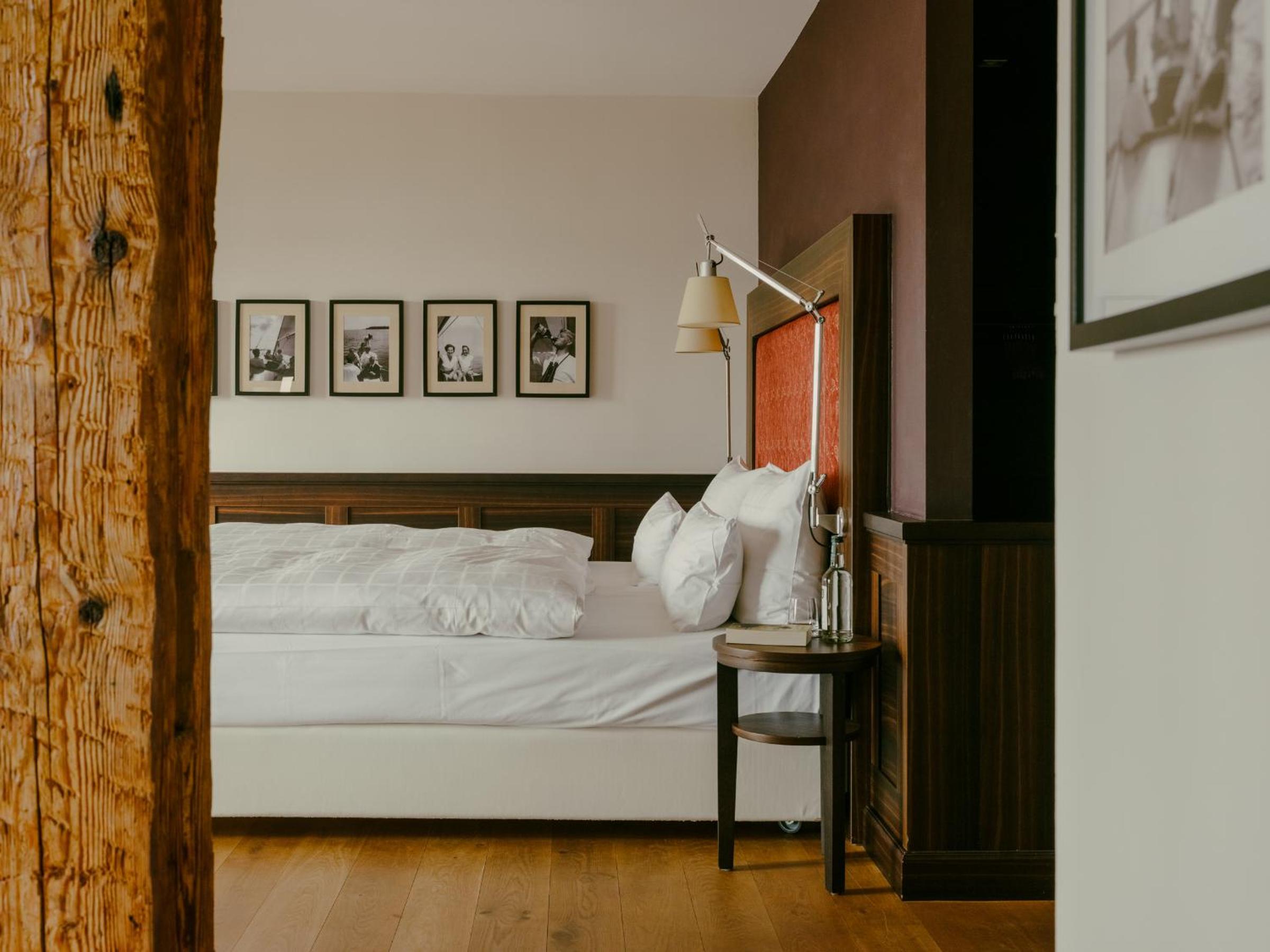 جناح جونيور، Bad Hotel Uberlingen 3/5