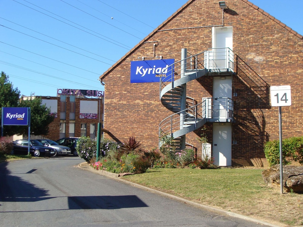 Kyriad Les Ulis 36/50