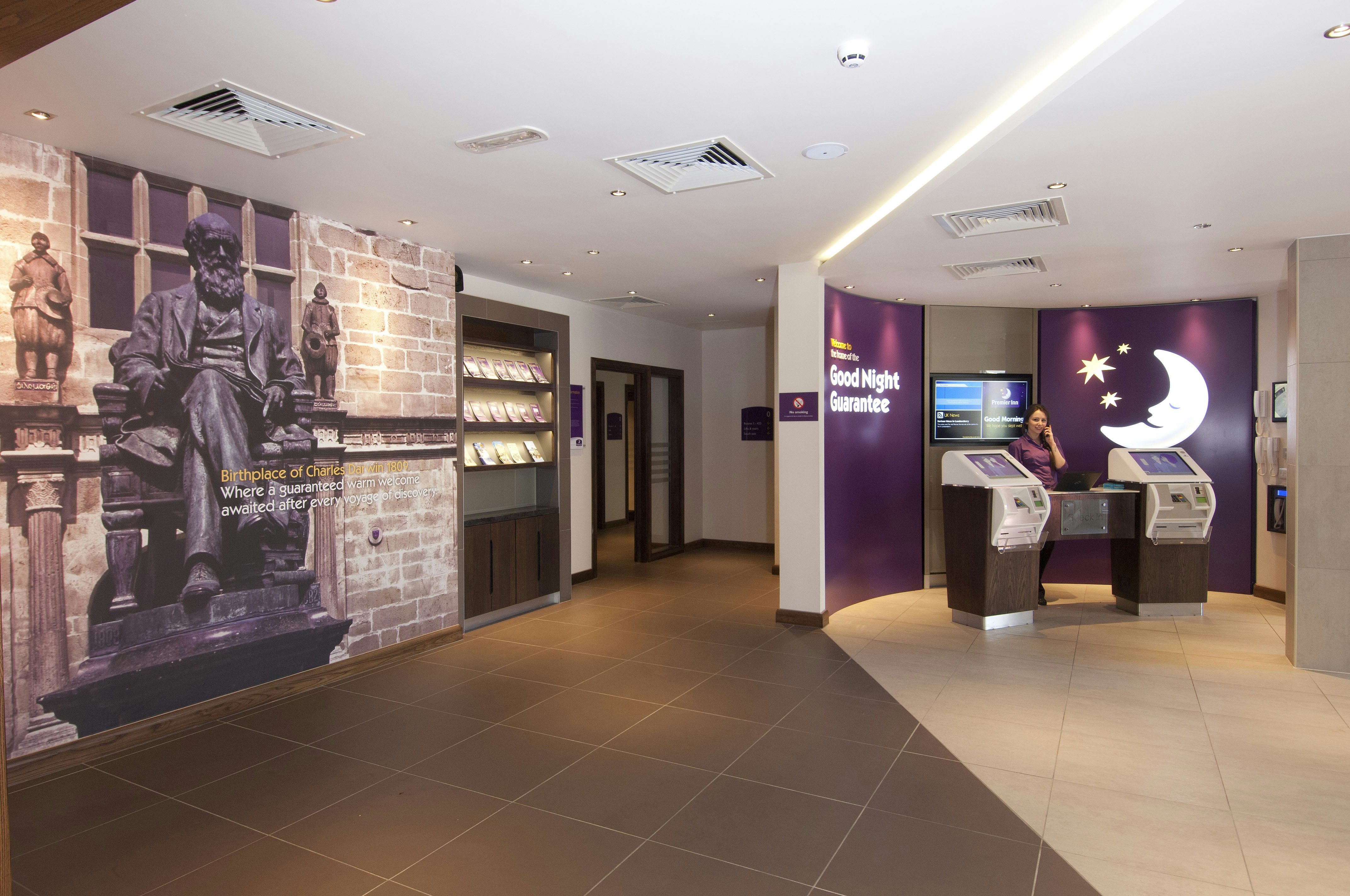 Premier Inn Shrewsbury Town Centre 6/36