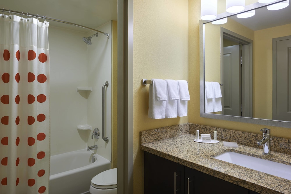 Marriott S Towneplace Suites Thunder Bay 16/41