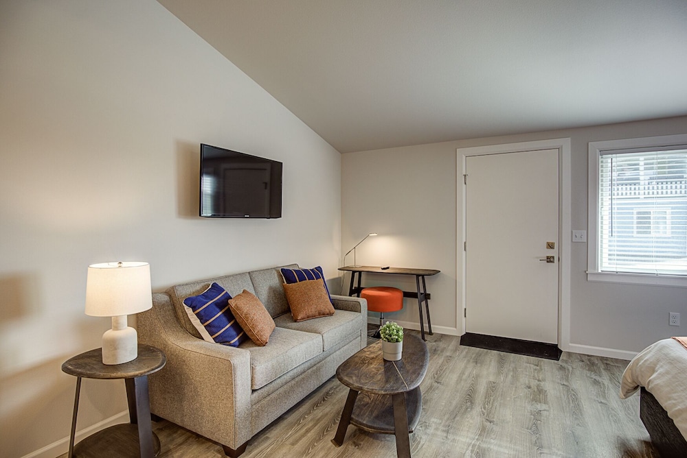 Americas Best Value Inn Ocean Shores 21/25
