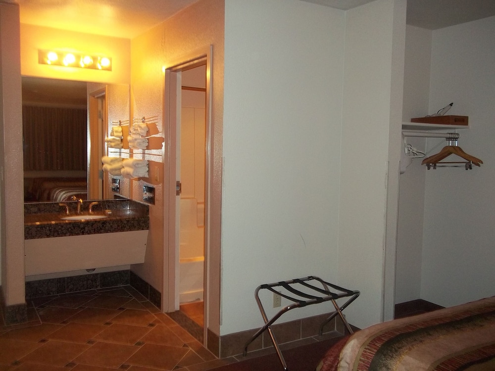 Grand Canyon Inn & Motel 15/39