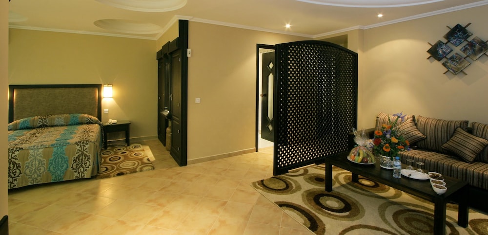 Hotel Tghat Fes 30/42