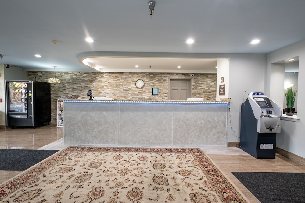 Hilltop Inn & Suites - North Stonington 6/60