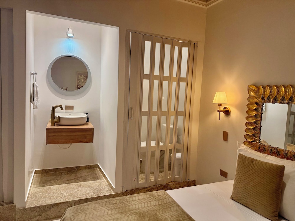 Ataraxy Hotel Boutique 27/50