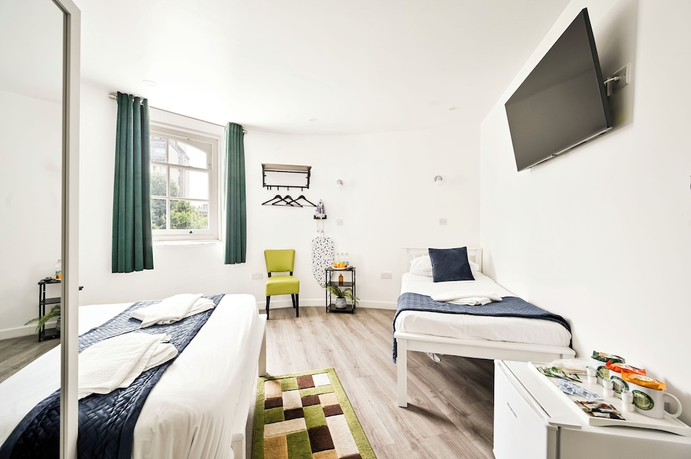 غرفة عائلية بسرير مزدوج وسرير فردي، City London Hotel 5/6