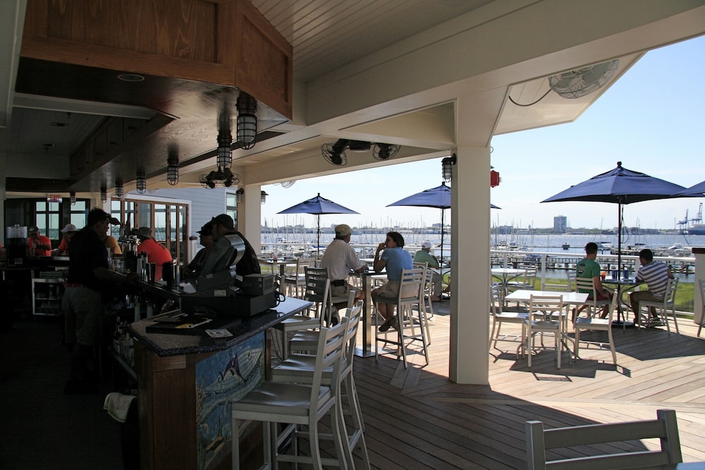 Harborside At Charleston Harbor Resort And Marina 34/50