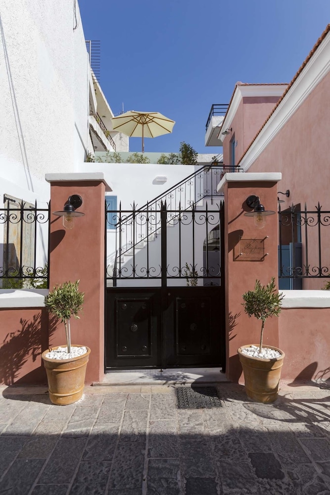 Blue Jasmine Suites 2/50