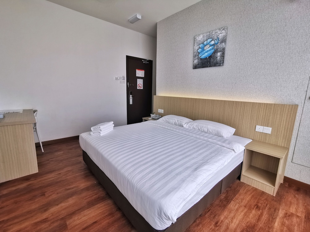 Green World Hotel 14/19