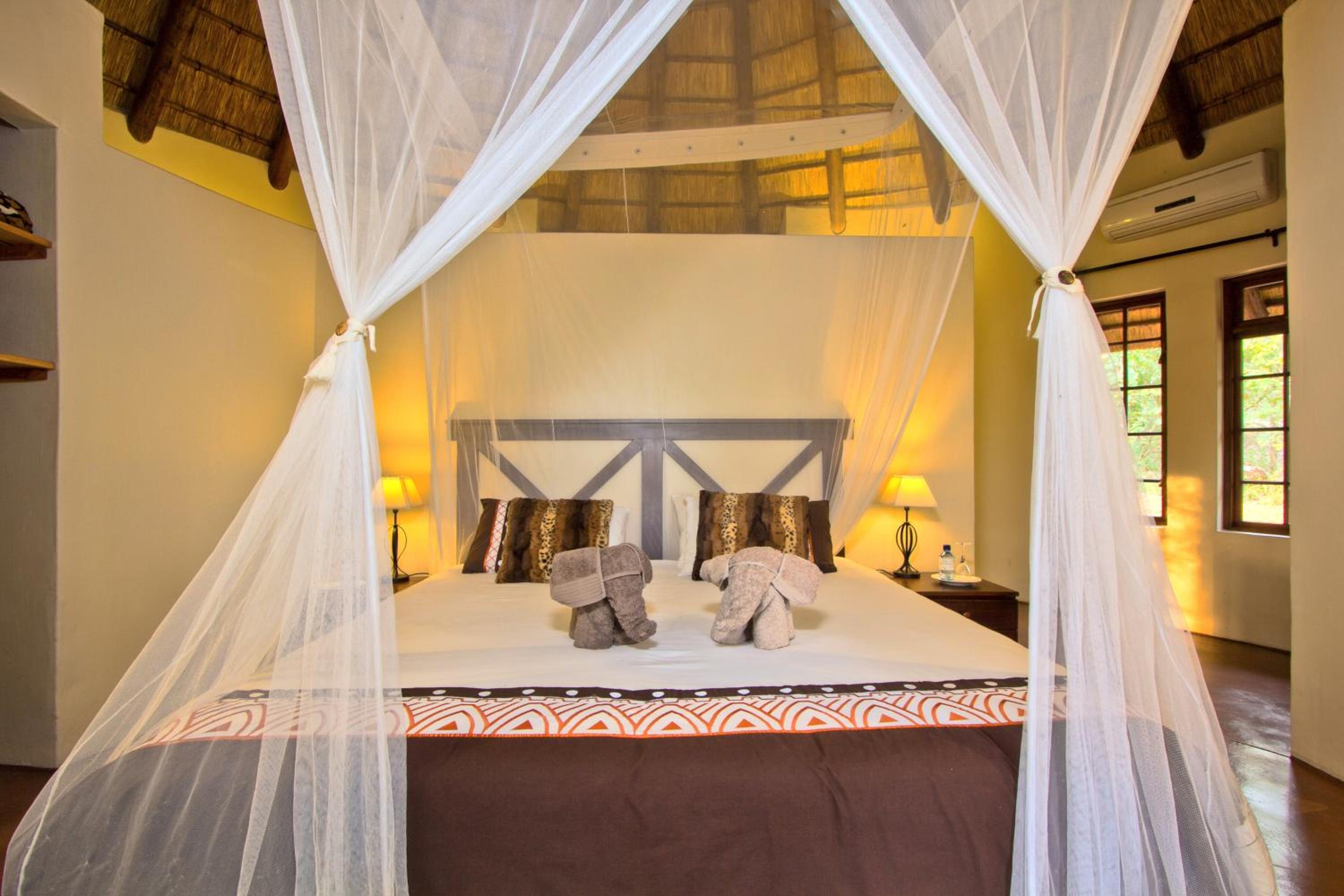 Casart Game Lodge 5/72