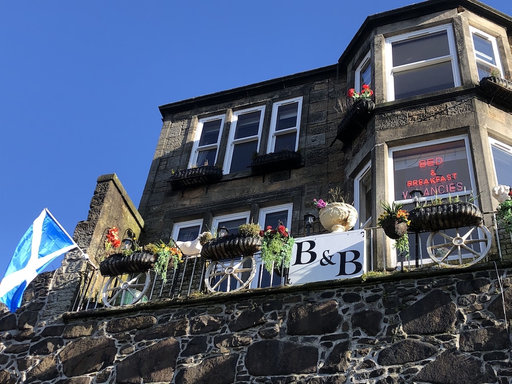Castle Walk Bed & Breakfast 5/47