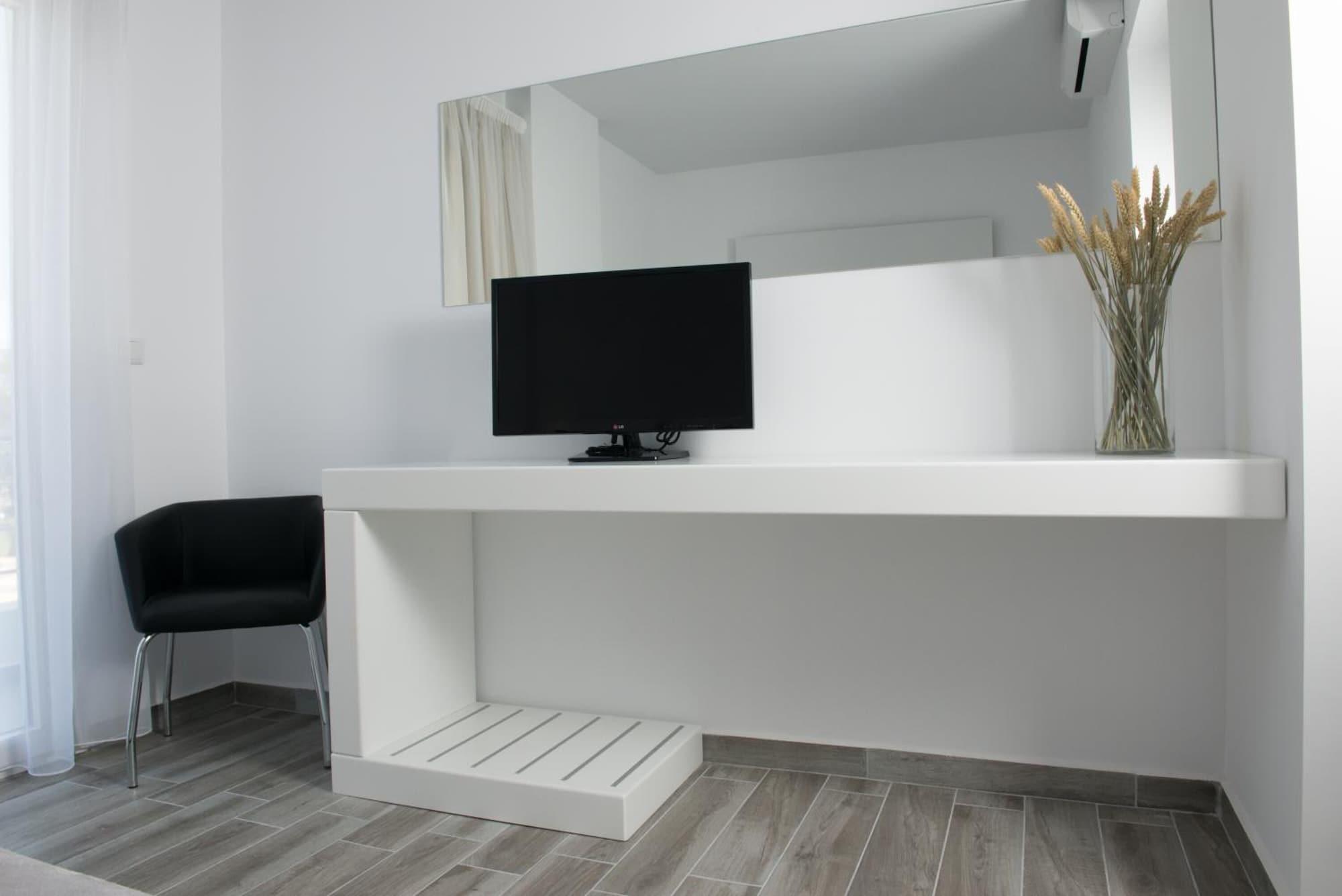 Bianco Hotel 41/49