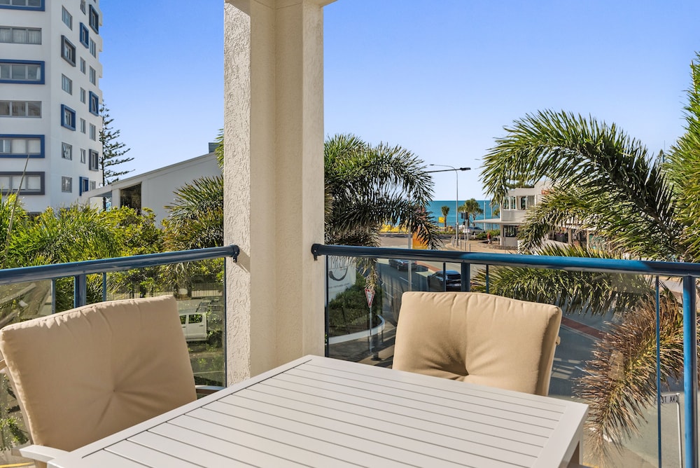 Raffles Mooloolaba 50/70