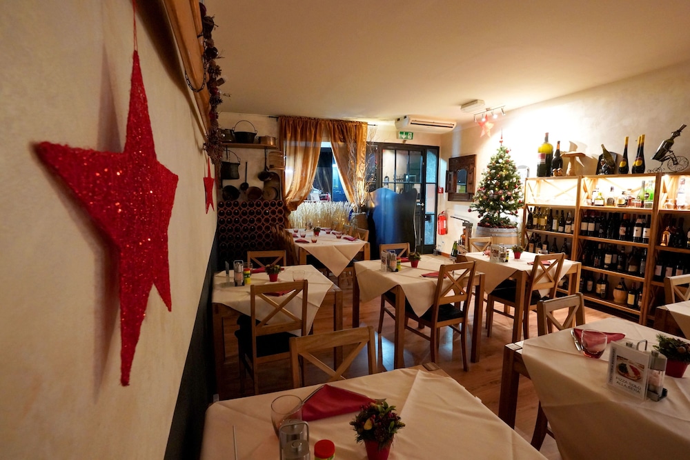 Hotel Ristorante Bahnhof Haus 38/50