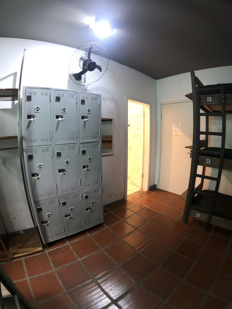 World Hostel 12/26