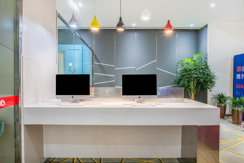 HOLIDAY INN EXPRESS HEFEI DOWNTOWN 13/80