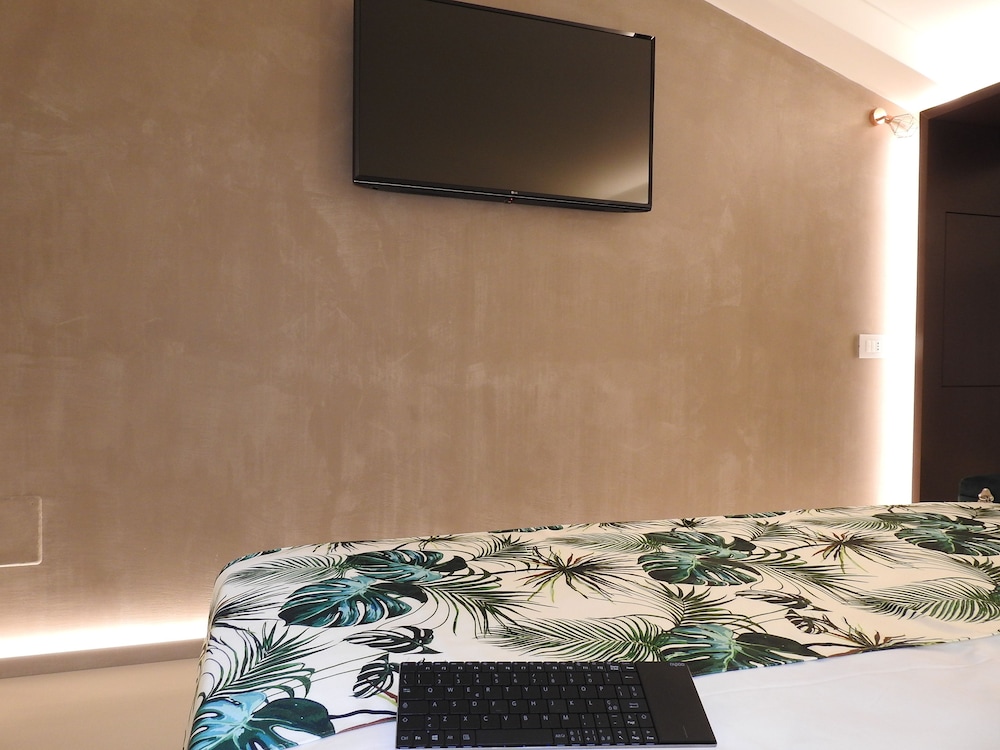 Hedoné Design Experience B&B 37/50
